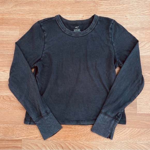 AERIE Dark Grey Distressed Long-sleeve Crewneck size Large - Picture 2 of 5